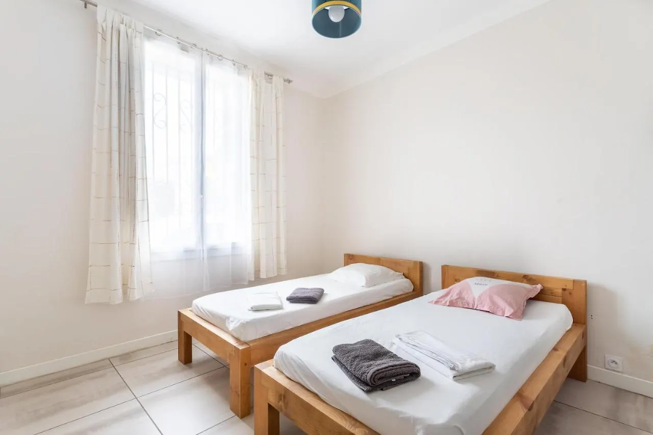 Air-conditioned 3 bedroom Pont du Las - Dodo et Tartine Toulon Appartement